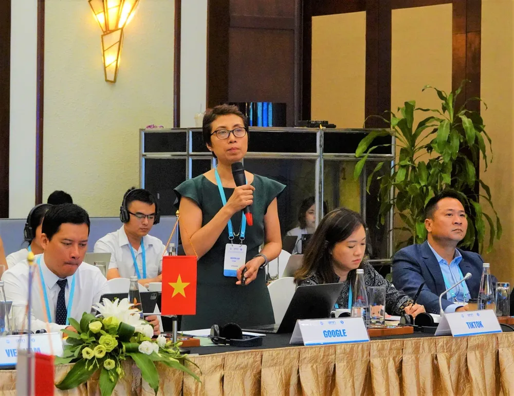 Bà Nguyễn Liên, đại diện Google phát biểu. Ảnh: XUÂN QUỲNH