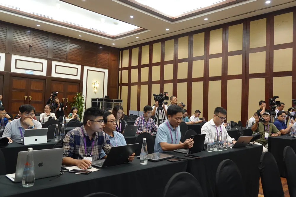 Họp báo có sự tham gia cơ quan báo chí. Ảnh: XUÂN QUỲNH Họp báo có sự tham gia cơ quan báo chí. Ảnh: XUÂN QUỲNH