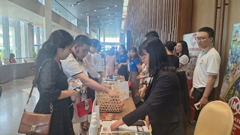 Tại chương trình, các doanh nghiệp có cơ hội gặp gỡ, trao đổi