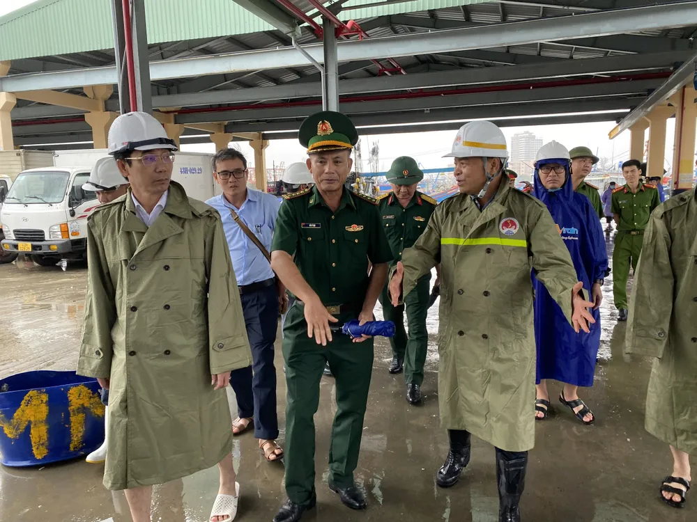 Ban Chỉ đạo Quốc gia về Phòng, chống thiên tai kiểm tra tại Đà Nẵng. Ảnh: PHẠM NGA