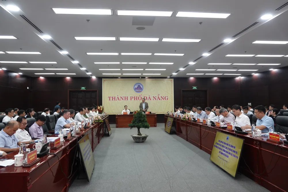 Toàn cảnh buổi làm việc. Ảnh: XUÂN QUỲNH