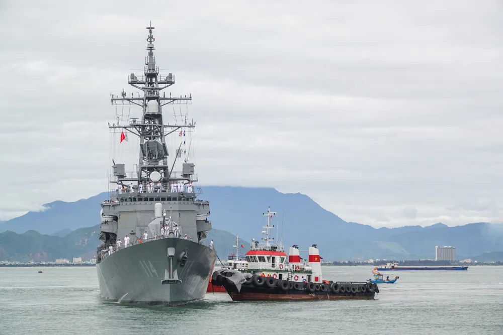 Tàu huấn luyện Suzunami. Ảnh: XUÂN QUỲNH