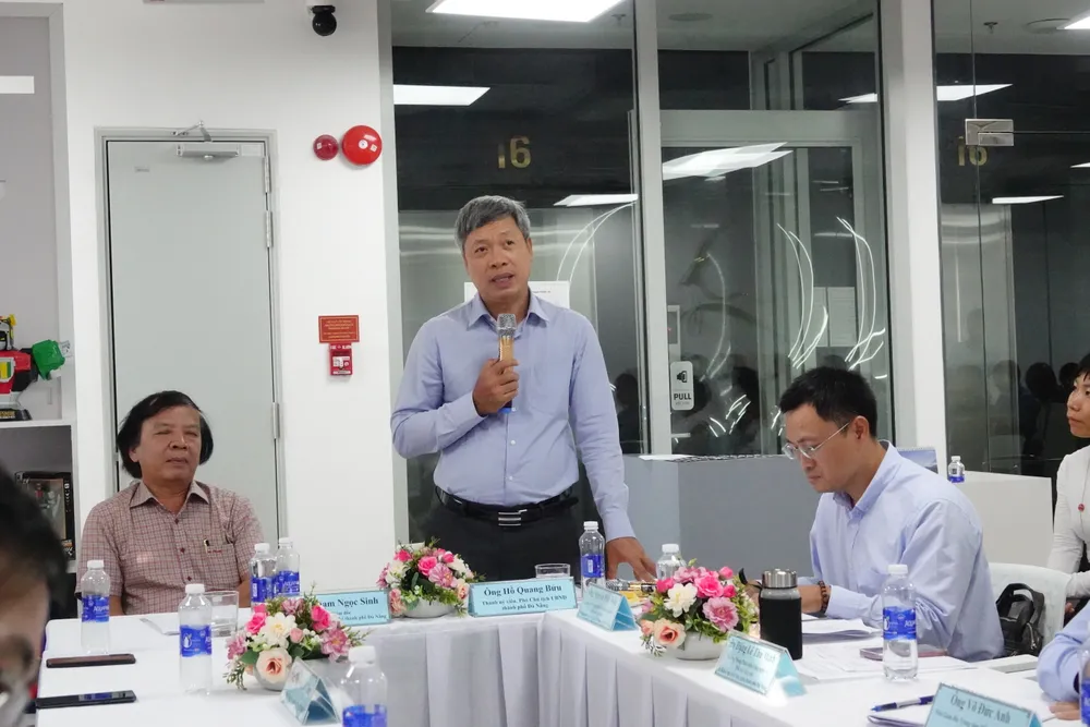 Ông Hồ Quang Bửu, Phó Chủ tịch UBND TP Đà Nẵng chủ trì. Ảnh: XUÂN QUỲNH