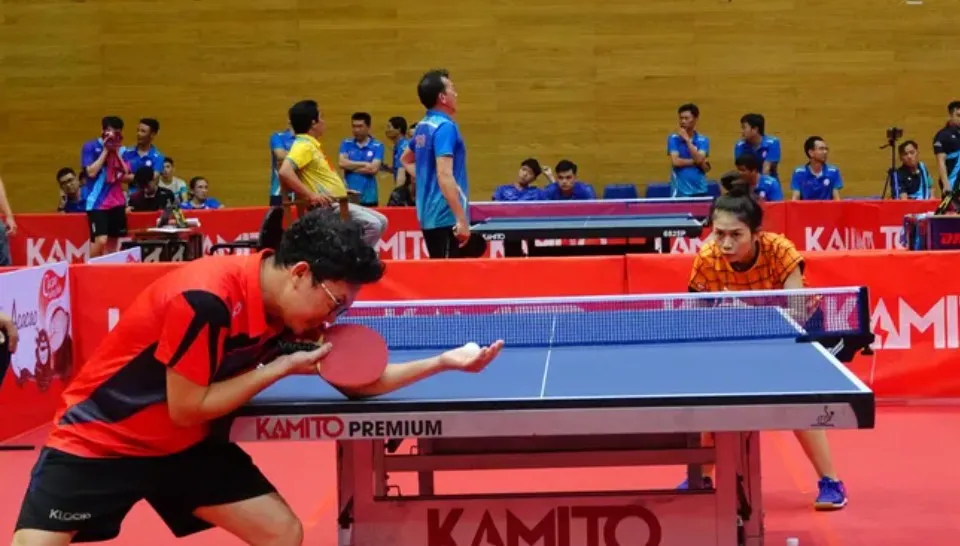 Vận động viên tập luyện và thi đấu bóng bàn tại Đà Nẵng. Ảnh: XUÂN QUỲNH