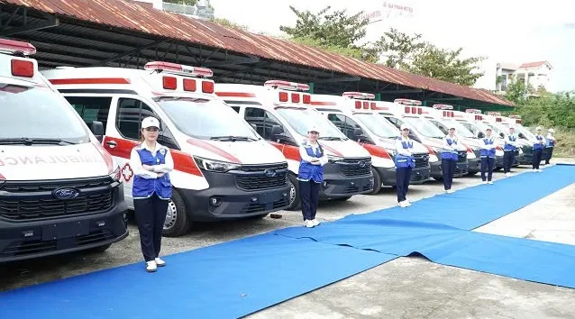 Vingroup tài trợ 15 xe cấp cứu cho Trung tâm Cấp cứu Đà Nẵng