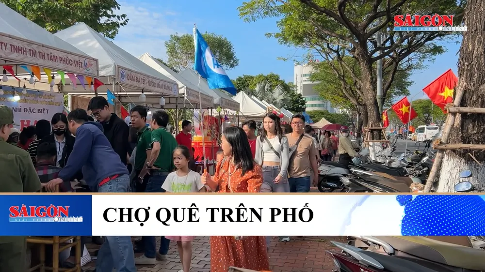 Chợ quê trên phố