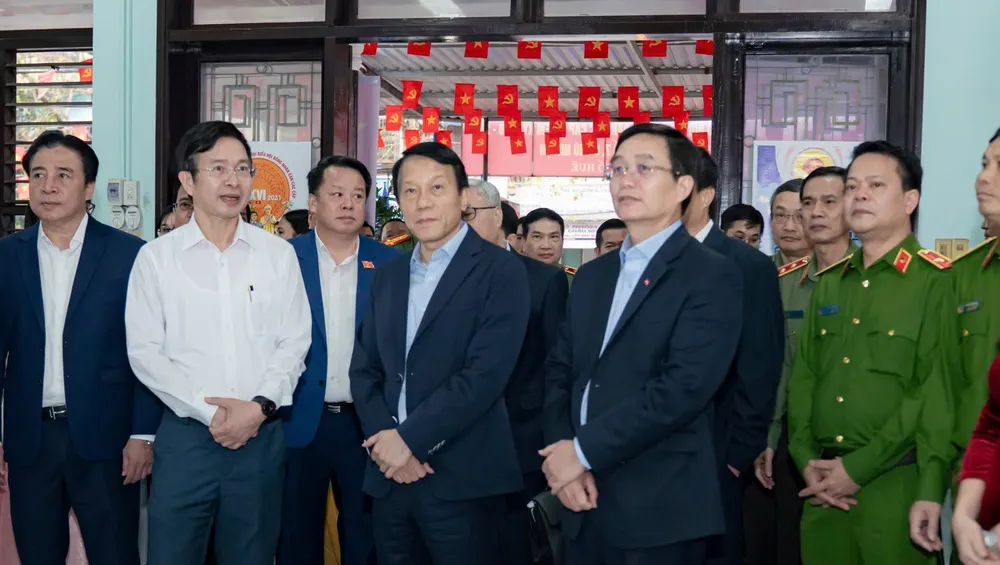 Huế (2) - Copy.jpg