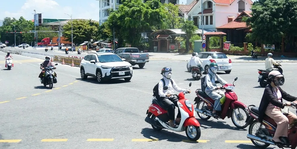 Nút giao thông khu vực cầu Hòa Xuân