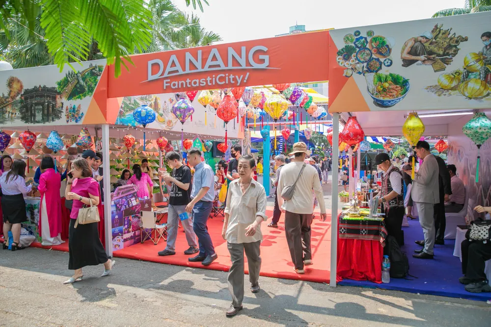 Không gian gian hàng 2.jpg