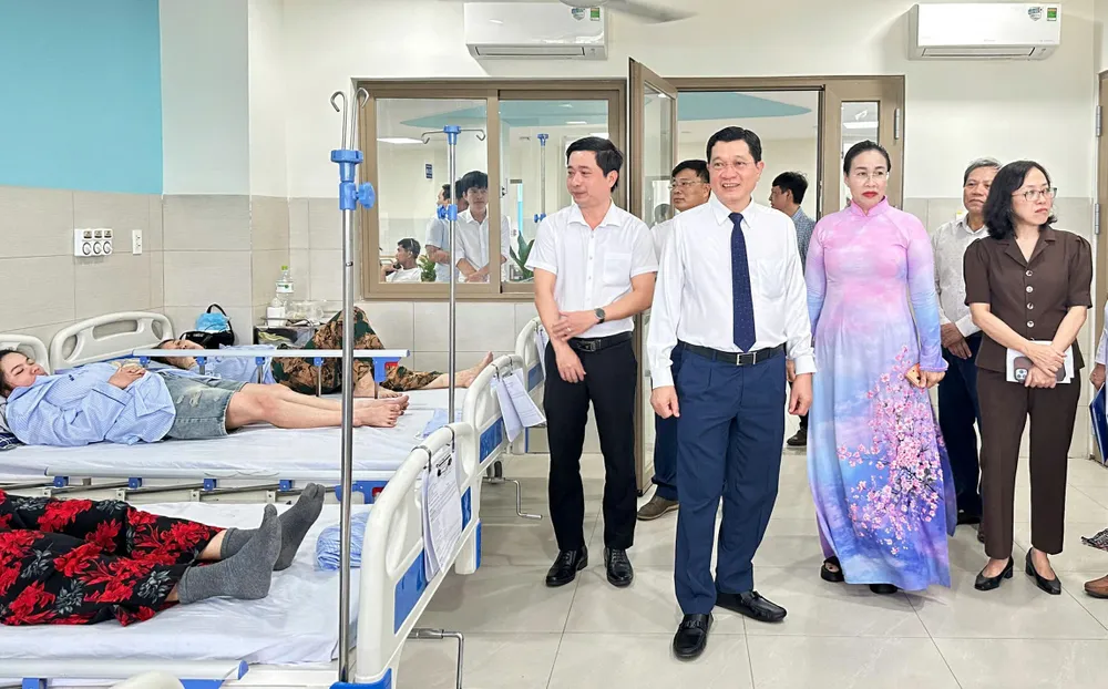 Lãnh đạo TP Đà Nẵng tham quan Khối nhà đa chức năng Trung tâm Y tế khu vực Liên Chiểu (giai đoạn 2)