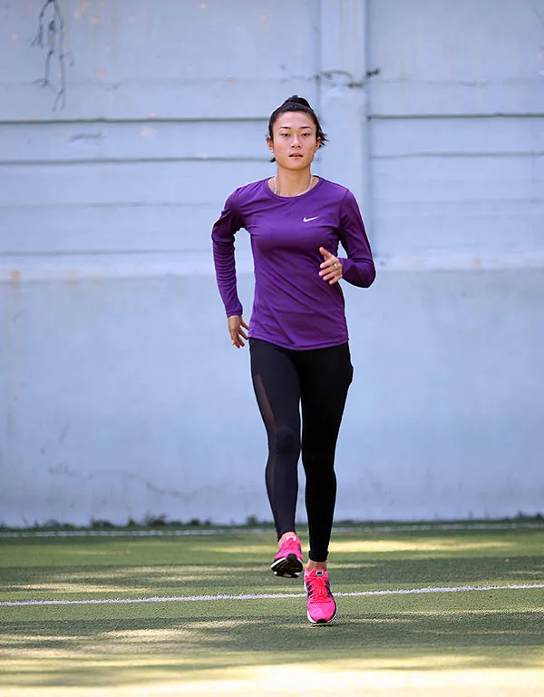 Nhà vô địch Lê Tú Chinh “luyện vàng” ở xứ cờ hoa ảnh 4