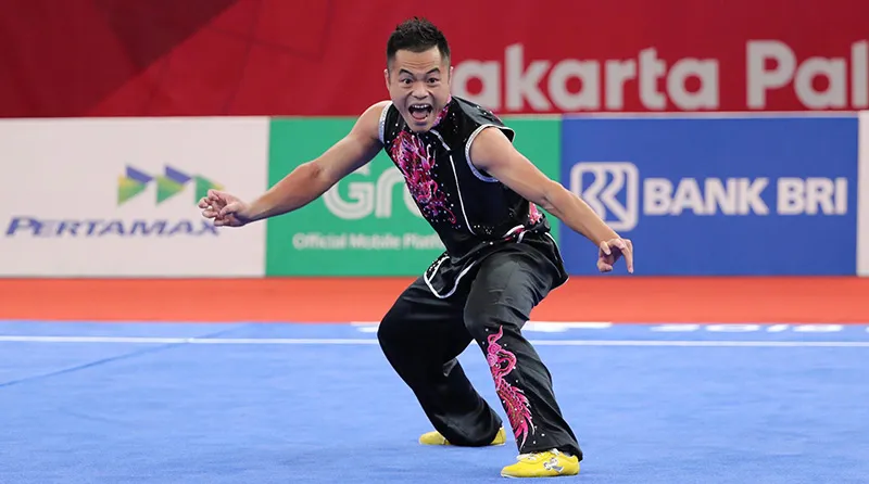 Phạm Quốc Khánh giành hạng nhì nội dung Nam quyền. Ảnh: DŨNG PHƯƠNG