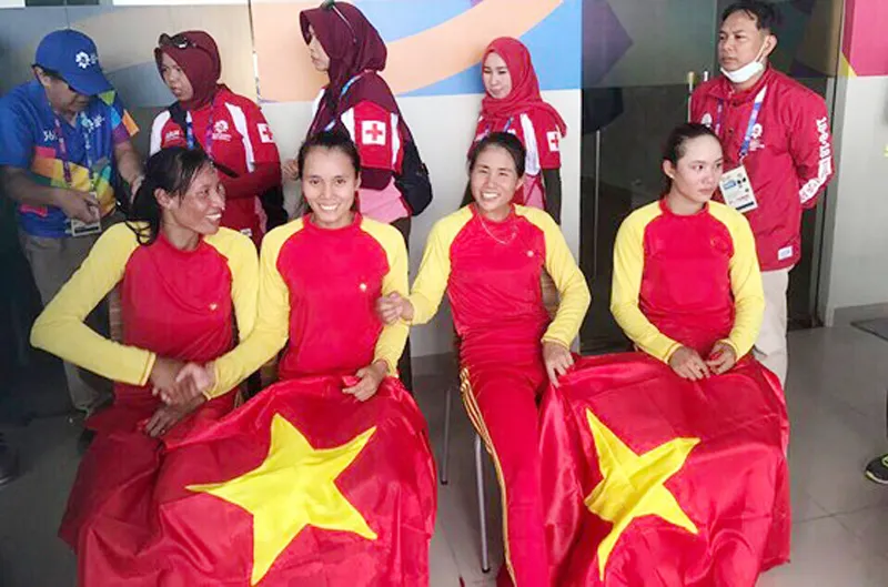 Rowing: 4 tay chèo nữ Việt Nam gây chấn động với tấm HCV châu lục ảnh 3