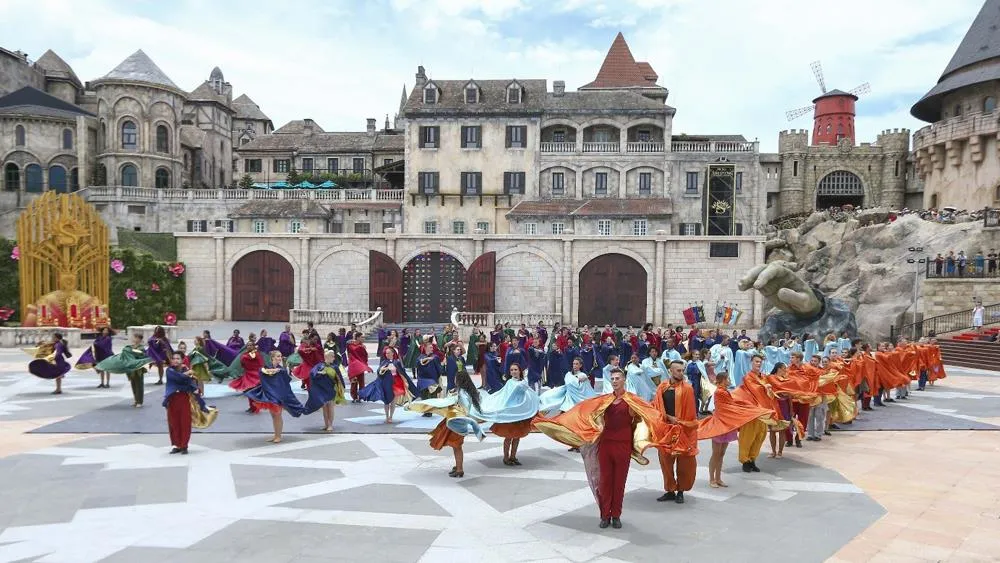 Sức mạnh của ngành du lịch giải trí nhìn từ Bà Nà Hills ảnh 1