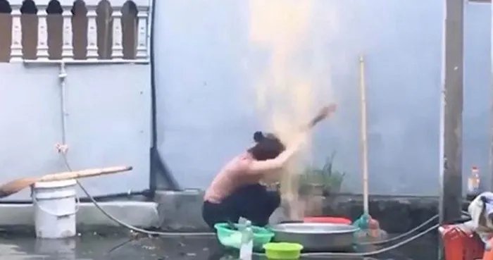 “Quan tòa” bàn phím ảnh 1