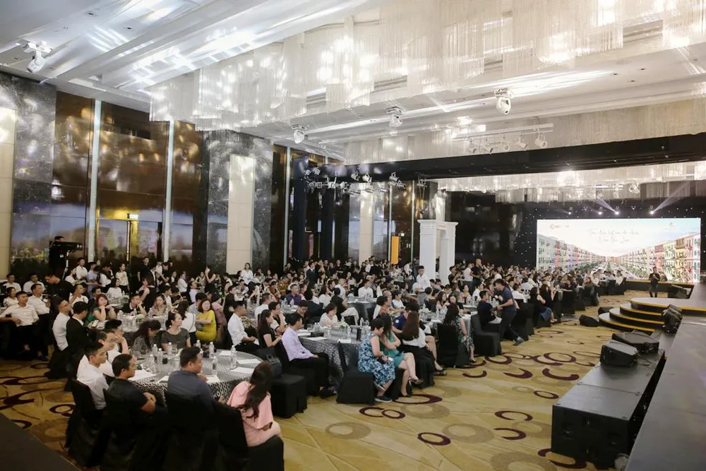 "Siêu phẩm" Sun Grand City New An Thoi thu hút hàng trăm nhà đầu tư Bắc, Nam ảnh 2