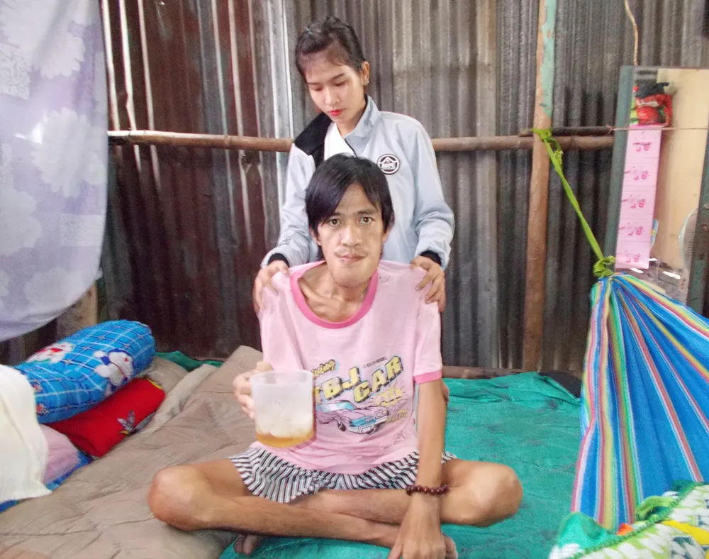 Vợ chồng cùng bệnh tật ảnh 1