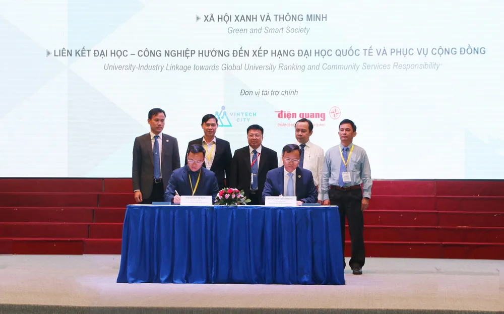 TPHCM tăng cường hợp tác “ba nhà” để phát triển đô thị thông minh ảnh 1