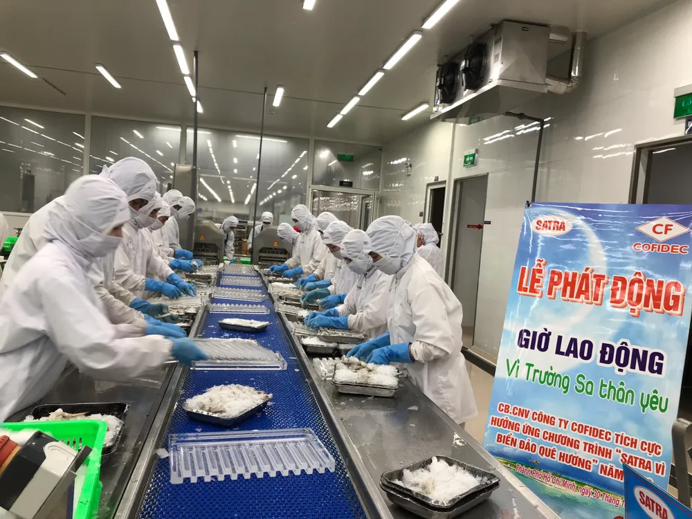 “Satra vì biển đảo quê hương” đã hỗ trợ nhiều vùng, địa phương và đơn vị mới ảnh 2