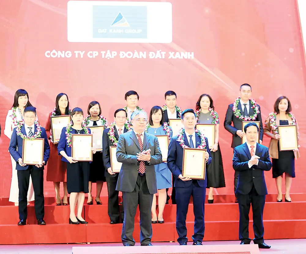 Tập đoàn Đất Xanh xuất sắc đứng trong tốp đầu doanh nghiệp BĐS  có lợi nhuận tốt nhất 2019
