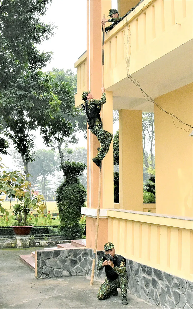 Chất thép lính đặc nhiệm  ảnh 1