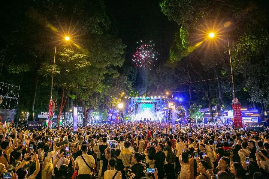 Mỹ Tâm, Đen Vâu, Hoàng Thùy Linh "đốt cháy" sân khấu Tiger Remix với toàn bản hit Remix  