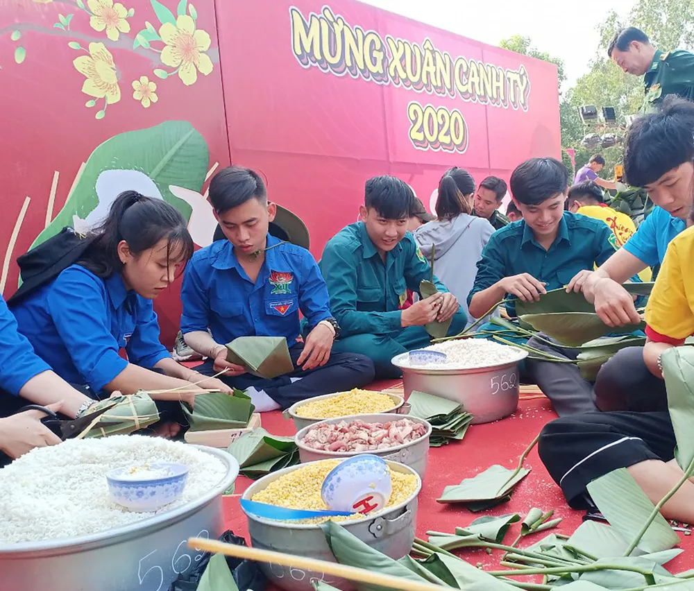 Lính Biên phòng thành phố giữ bình yên cho dân đón Tết ảnh 2