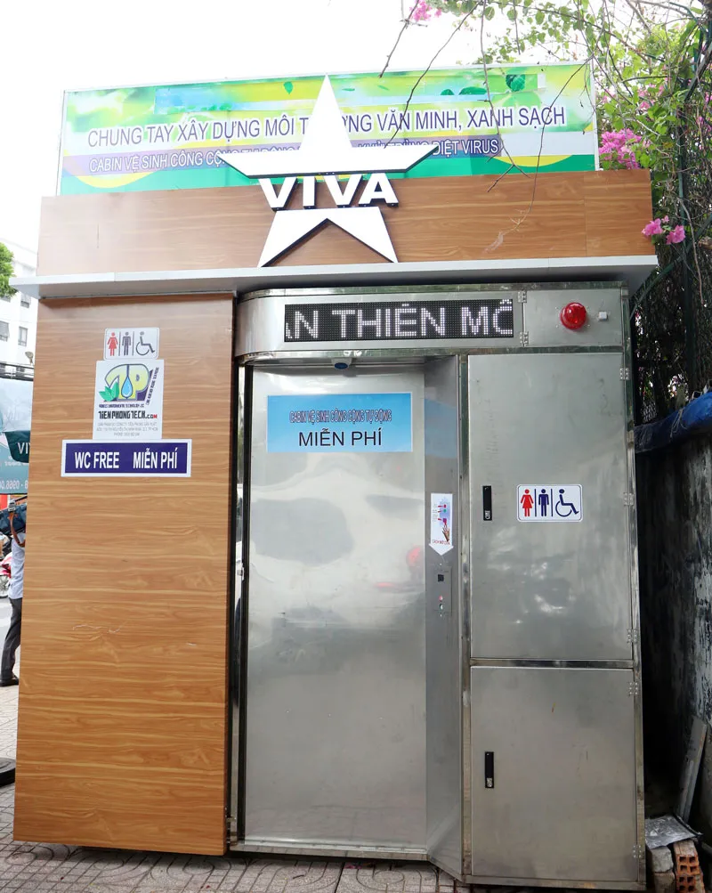 TPHCM có mô hình cà phê mang đi kết hợp phục vụ nhà vệ sinh công cộng ảnh 3