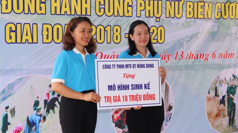 Xây giếng nước, nhà vệ sinh cho người dân vùng biên giới ảnh 2