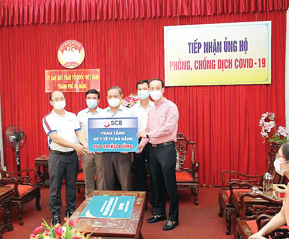 SCB chung tay ủng hộ Đà Nẵng phòng chống dịch Covid-19