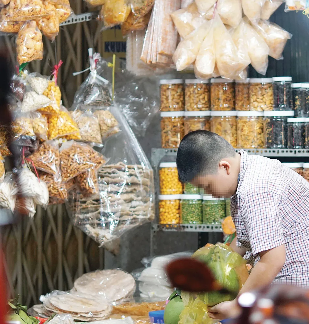  Mua thực phẩm không rõ nguồn gốc: Cẩn trọng! ảnh 1