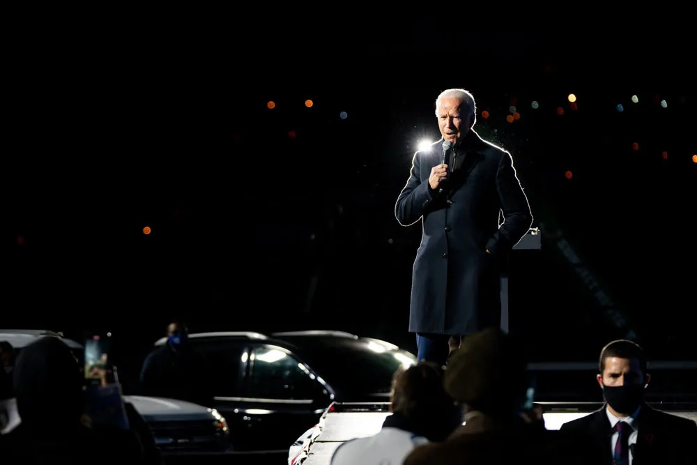 Nước Mỹ trước Ngày trọng đại ảnh 2