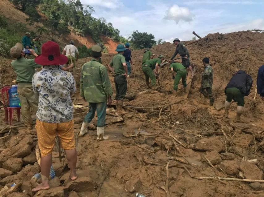 Quảng Nam: Hoàn thành việc sơ tán dân ra khỏi vùng nguy hiểm trước 11 giờ trưa 4-11  ảnh 2