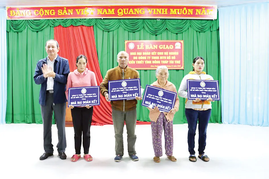 Lễ bàn giao Nhà Đại Đoàn Kết tại huyện Đơn Dương, tỉnh Lâm Đồng ảnh 1