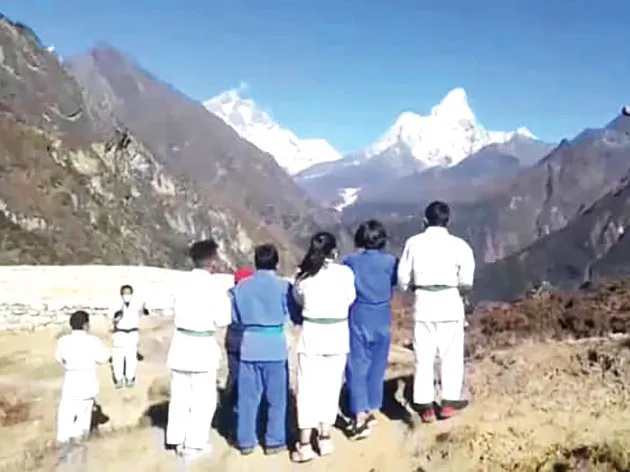 Võ đường Judo trên núi Everest