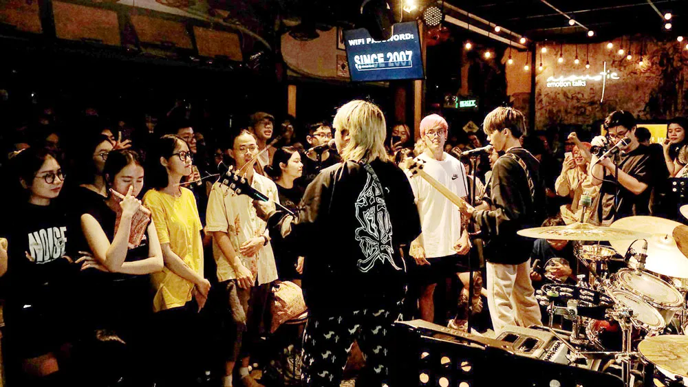 Đêm nhạc xanh diễn ra vào tháng 11-2020 được đông đảo bạn trẻ đón nhận