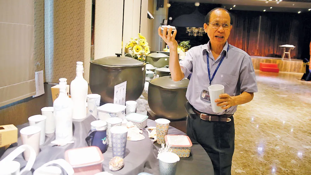 Gốm sứ Bình Dương xuất ngoại ảnh 1