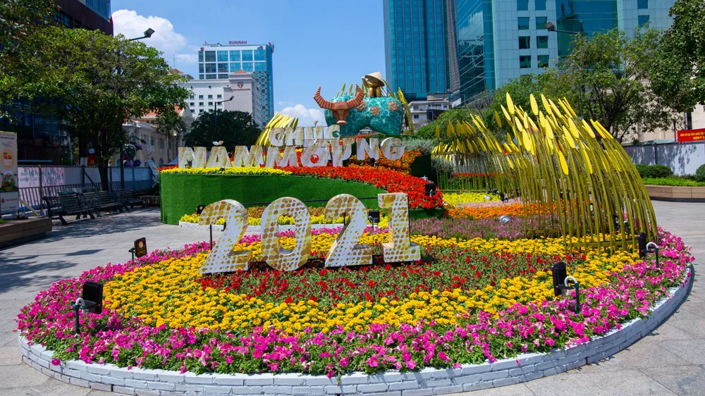 Tìm ý tưởng thiết kế mới cho Đường hoa Nguyễn Huệ - Tết Nhâm Dần 2022 ảnh 2