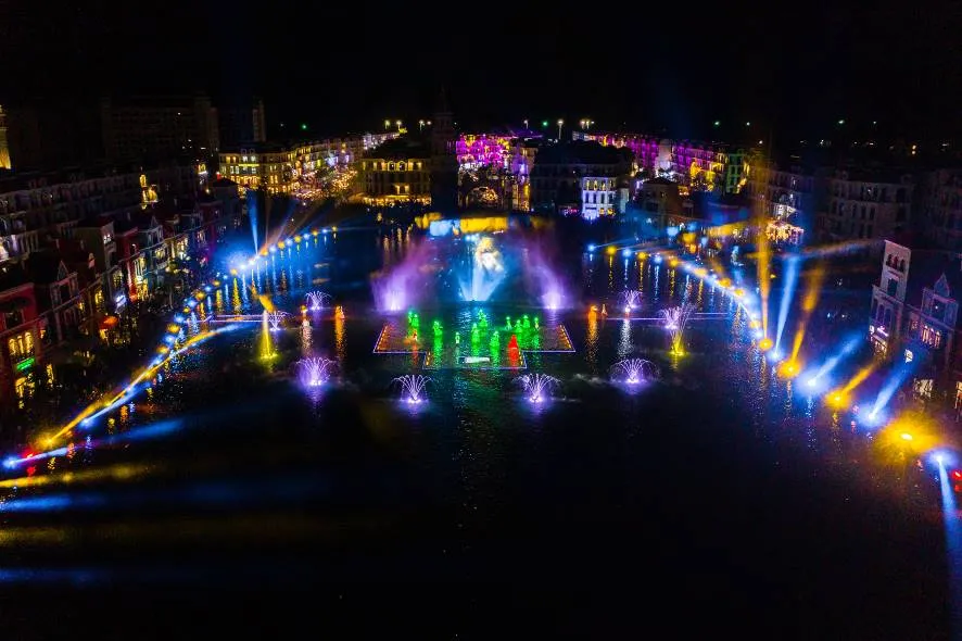 Choáng ngợp trong đêm công diễn “Sắc màu Venice”  ảnh 4