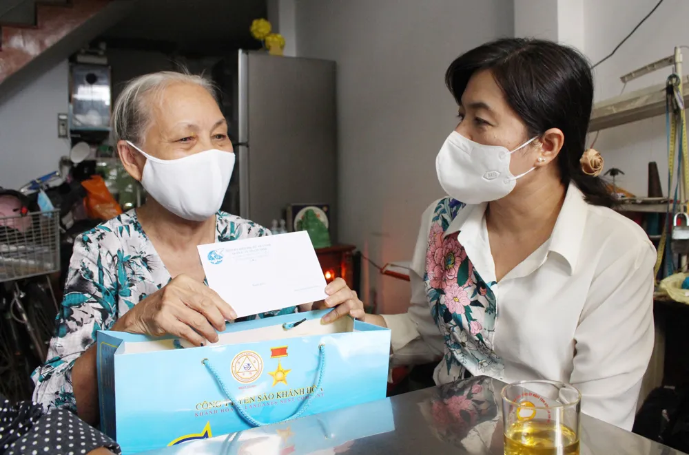 Những cầu nối nghĩa tình ảnh 1