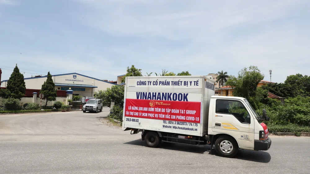T&T Group “tiếp sức” 500.000 bộ bơm tiêm vaccine Covid-19 cho TPHCM ảnh 3