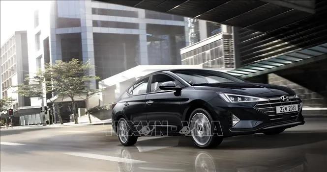 Việc thiếu hụt dung dịch xử lý khí thải động cơ ảnh hưởng đến hàng triệu phương tiện các loại của Hàn Quốc. Ảnh: Yonhap/TTXVN