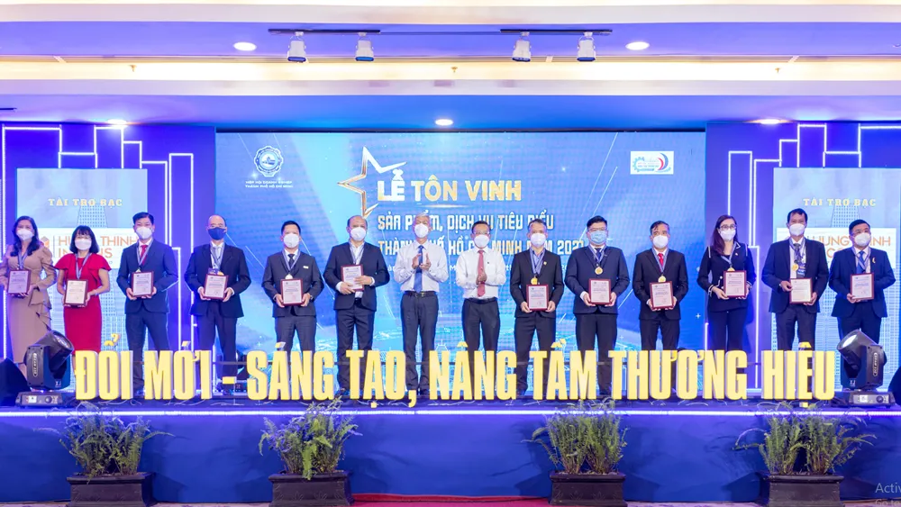 Khách sạn Rex được bình chọn đạt danh hiệu "Sản phẩm, Dịch vụ tiêu biểu TPHCM năm 2021" ảnh 2