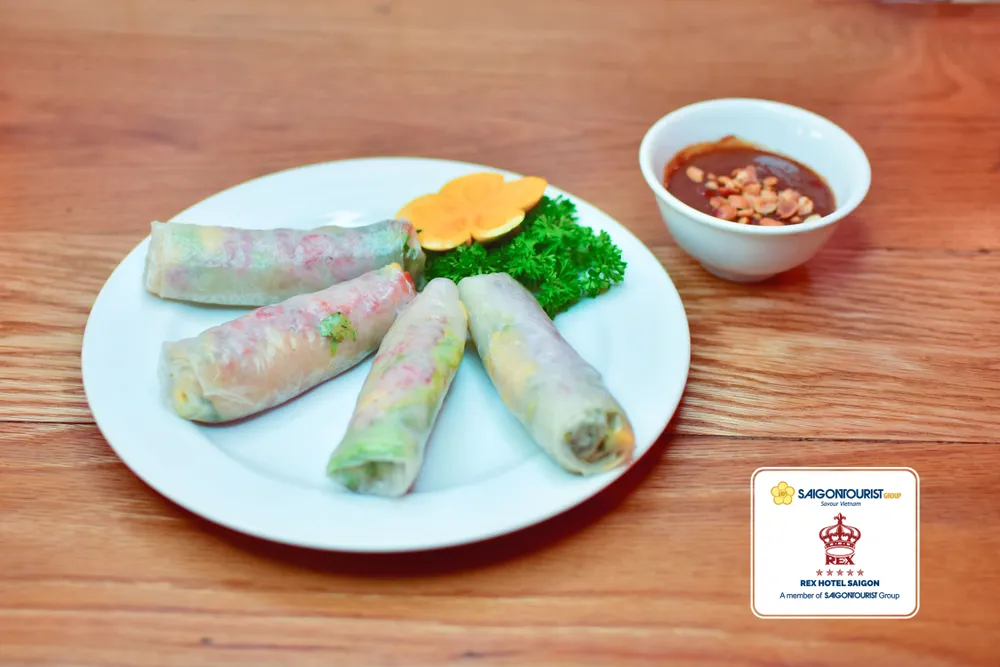 Món ăn đường phố tại khách sạn 5 sao ảnh 1