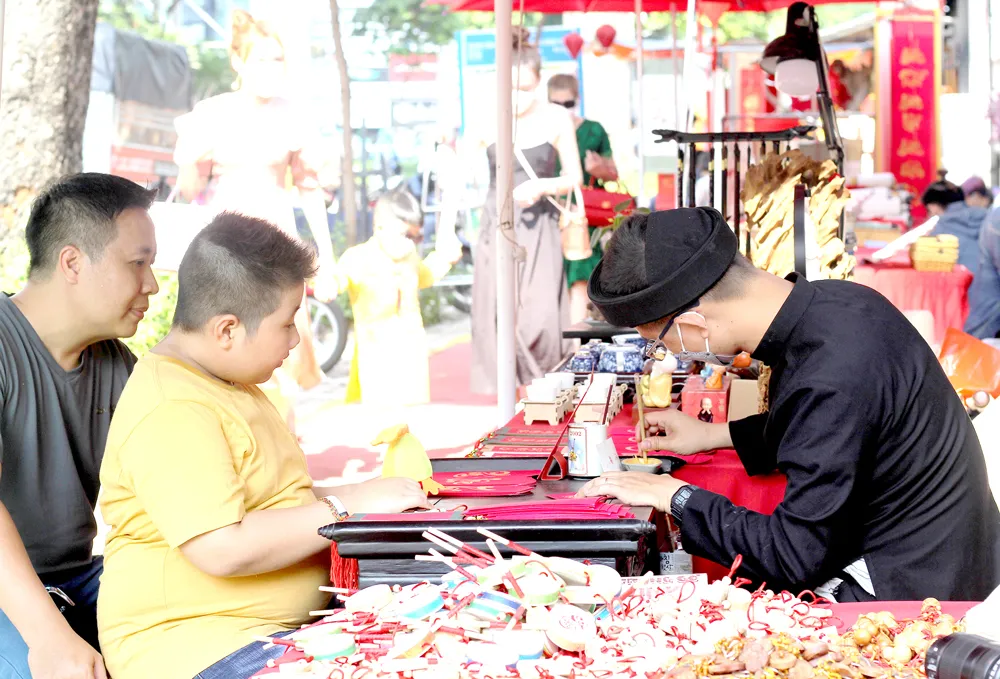 Thầy đồ cho chữ