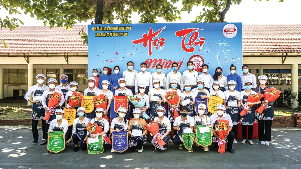 Vedan Việt Nam tổ chức ngày hội nấu ăn mừng Ngày quốc tế Phụ nữ 8-3 - Nơi đàn ông vào bếp ảnh 1