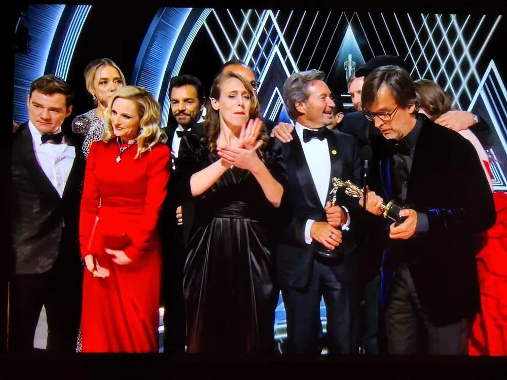 Phim “CODA” trở thành phim hay nhất Oscar lần thứ 94 ảnh 3