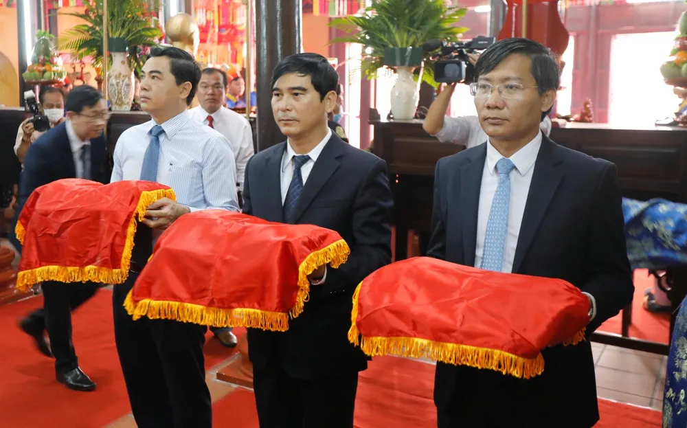 Long trọng tổ chức Lễ dâng hương tưởng niệm các Vua Hùng ảnh 13