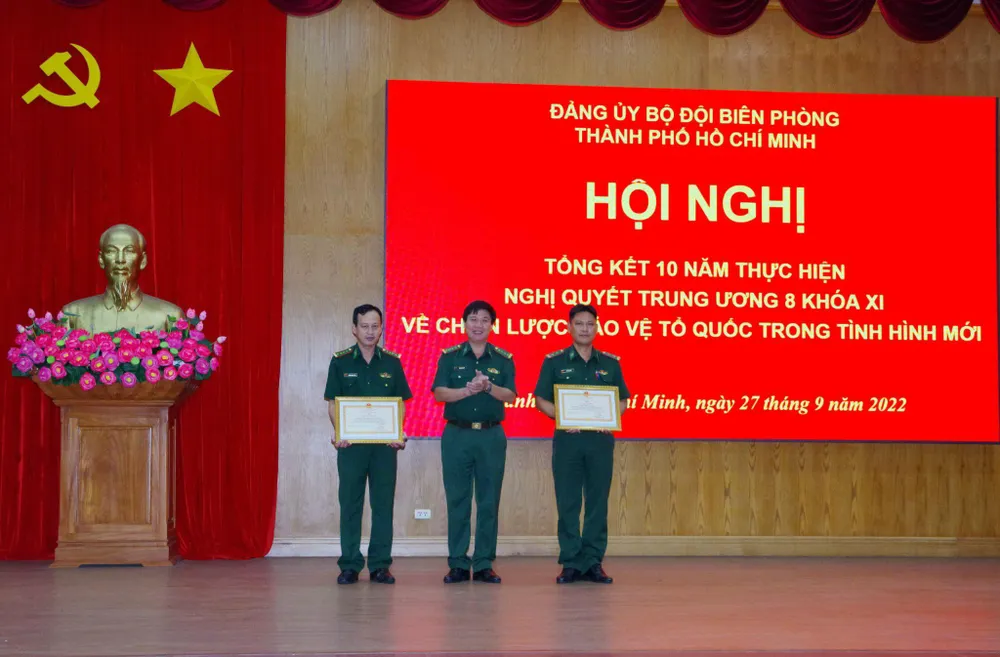 BĐBP TPHCM tổng kết 10 năm thực hiện Nghị quyết Trung ương 8 về “Chiến lược bảo vệ Tổ quốc trong tình hình mới” ảnh 1