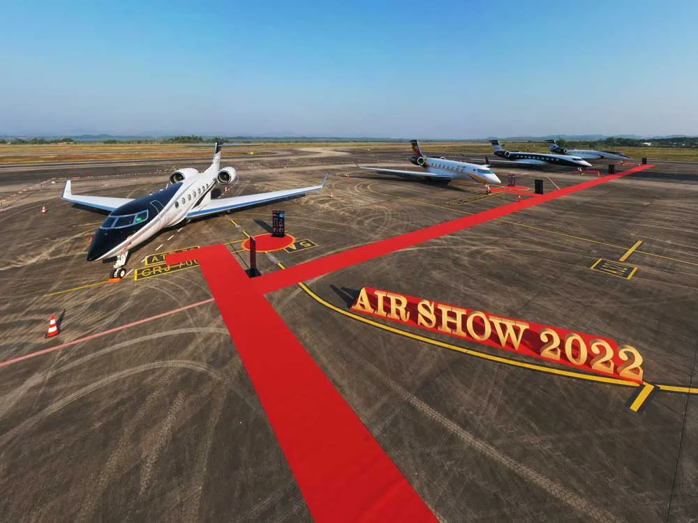 “Đã mắt” ngắm G700 - ngôi sao của triển lãm hàng không Airshow 2022 tại Sân bay Vân Đồn